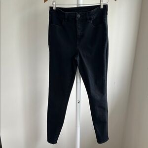 American Eagle High Rise Black Jegging Size 10 Long